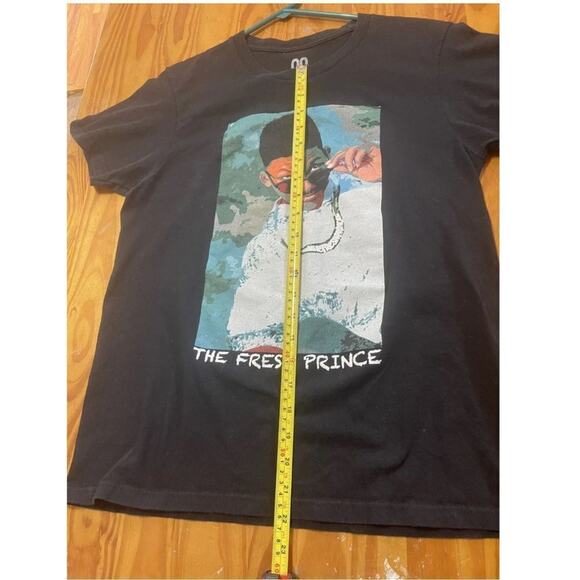 Fresh Prince of Bel Air Will Smith Legends T-Shirt, Size Unisex Medium - Picture 6 of 7